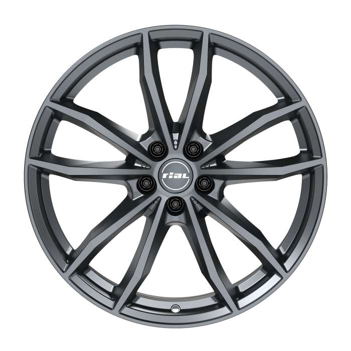Rial X12 in racing titan