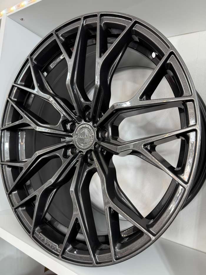 gloss graphite